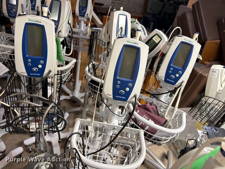 image for item DZ5458 (43) Welch Allyn spot vital machines