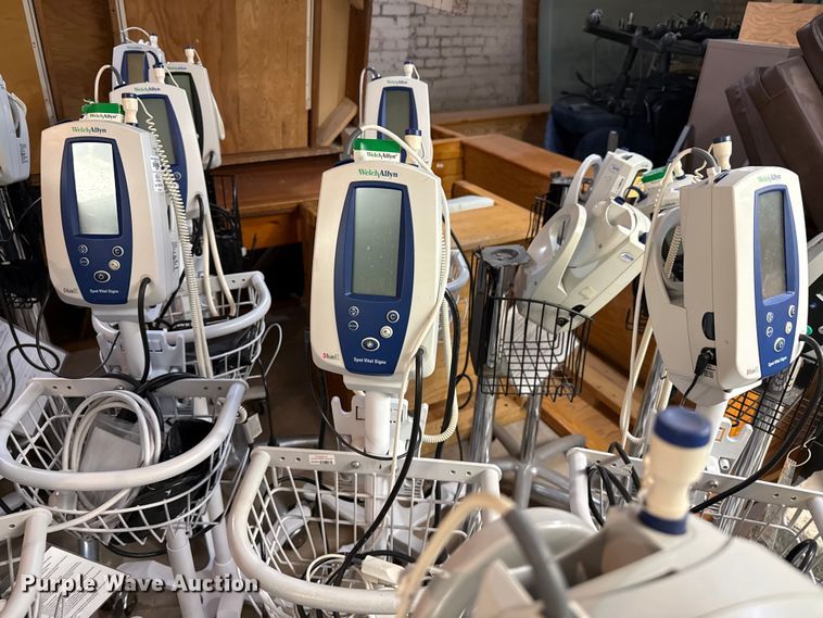 image for item DZ5458 (43) Welch Allyn spot vital machines
