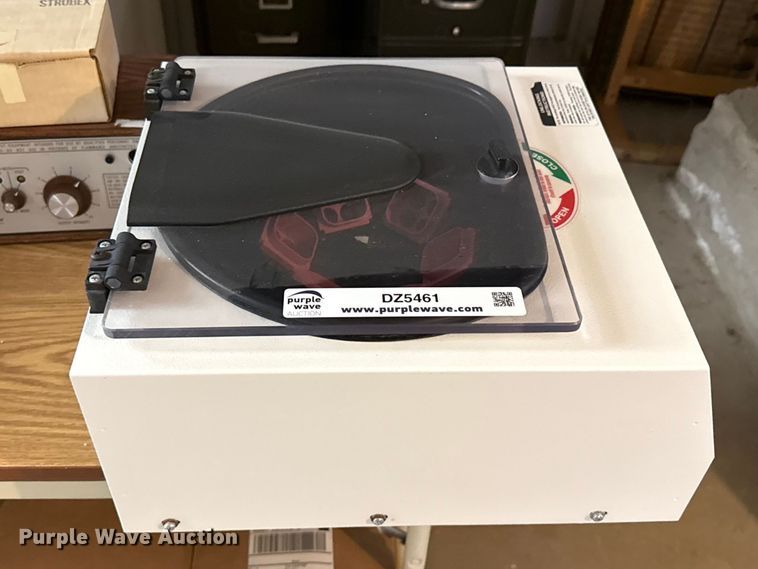 image for item DZ5461 The Drucker group horizon premium centrifuge
