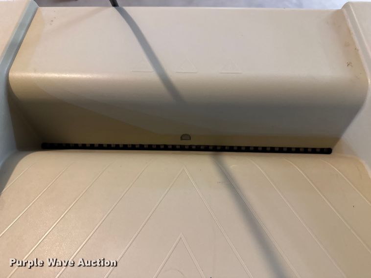 image for item DZ5462 Office equipment