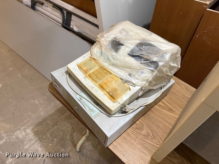 image for item DZ5462 Office equipment
