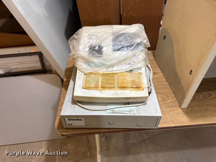 image for item DZ5462 Office equipment