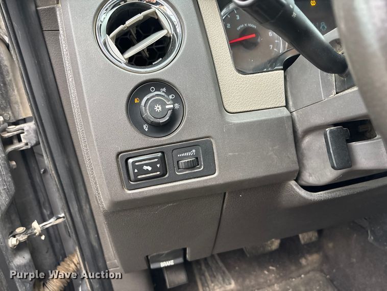 image for item EA4804 2010 Ford F150 Ext. Cab pickup truck