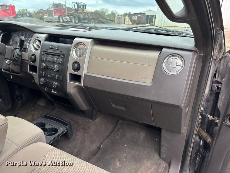 image for item EA4804 2010 Ford F150 Ext. Cab pickup truck