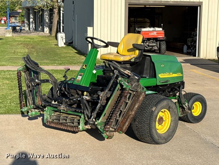 image for item EC4578 John Deere 3225B gang mower reel mower