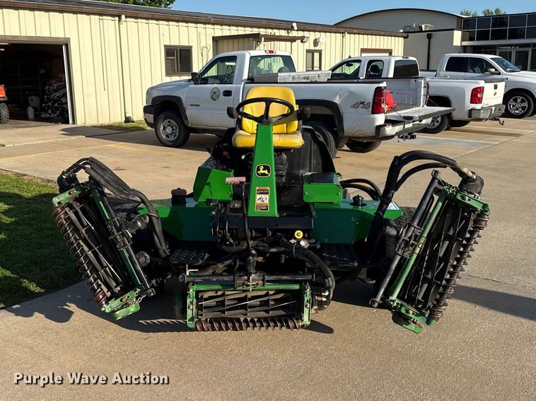 image for item EC4578 John Deere 3225B gang mower reel mower