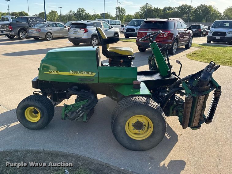 image for item EC4578 John Deere 3225B gang mower reel mower