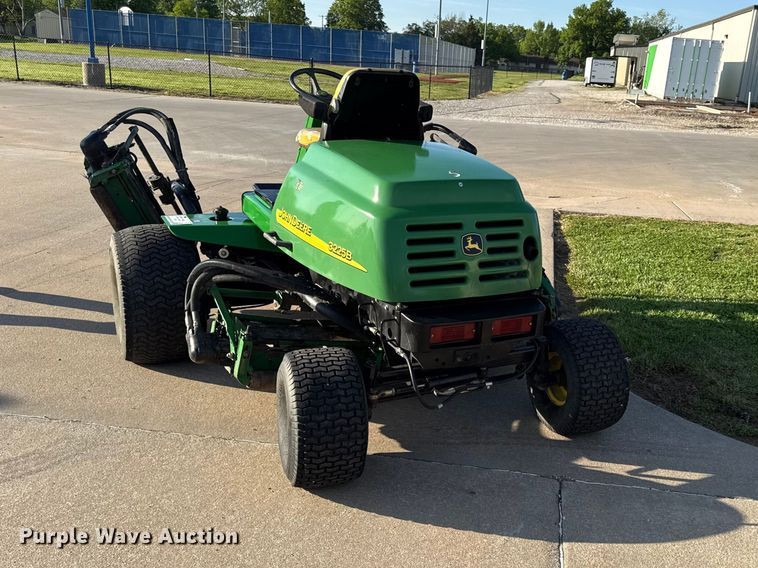 image for item EC4578 John Deere 3225B gang mower reel mower