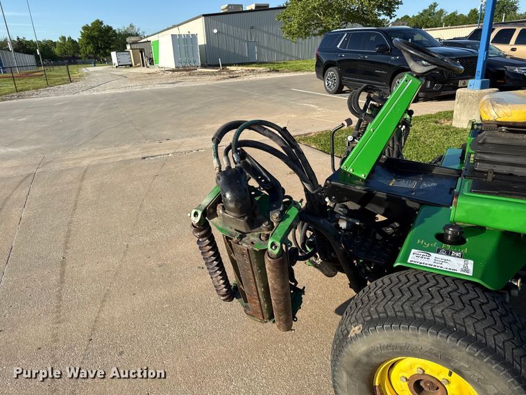 image for item EC4578 John Deere 3225B gang mower reel mower