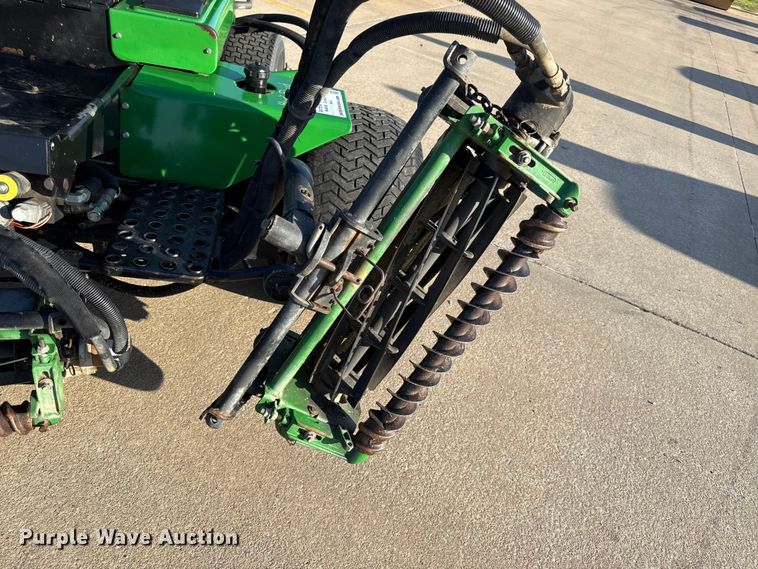 image for item EC4578 John Deere 3225B gang mower reel mower