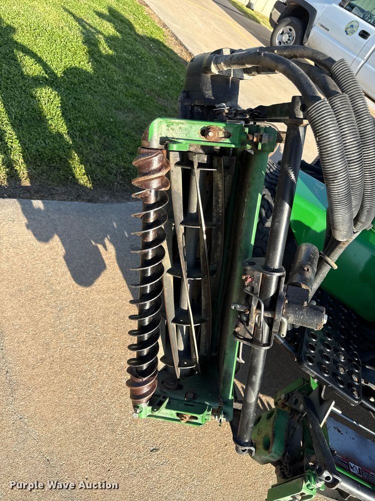 image for item EC4578 John Deere 3225B gang mower reel mower