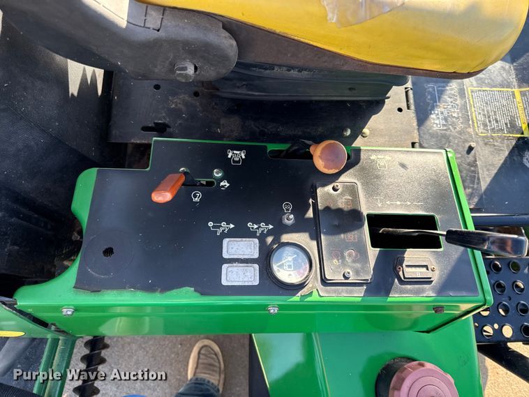 image for item EC4578 John Deere 3225B gang mower reel mower