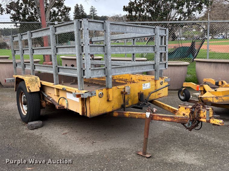 image for item EC8268 1991 Tiger line F3H7010 tilt deck utility trailer