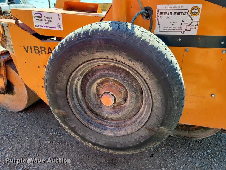 image for item EE0946 Rosco Vibrastat III double drum roller
