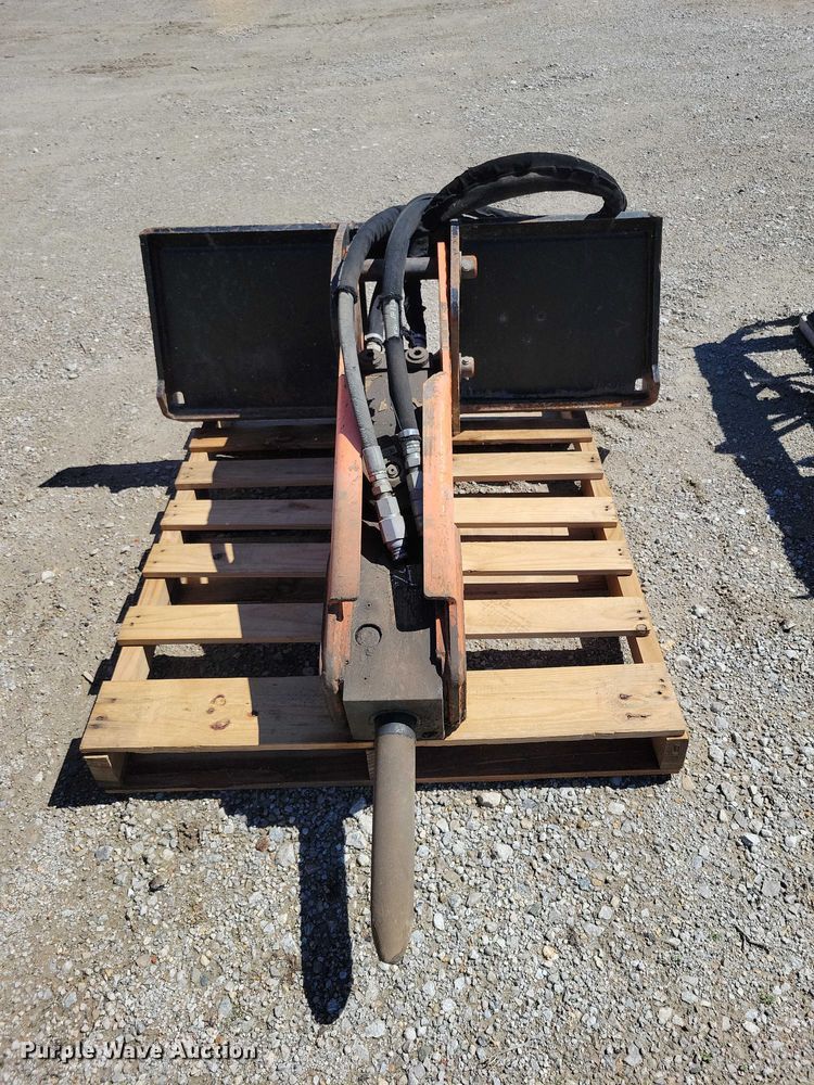 image for item EE0947 Stanley MB356 skid steer breaker