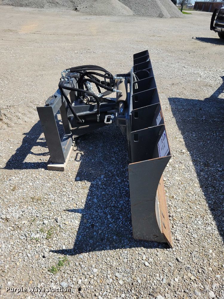 image for item EE0948 Lackender skid steer dozer blade