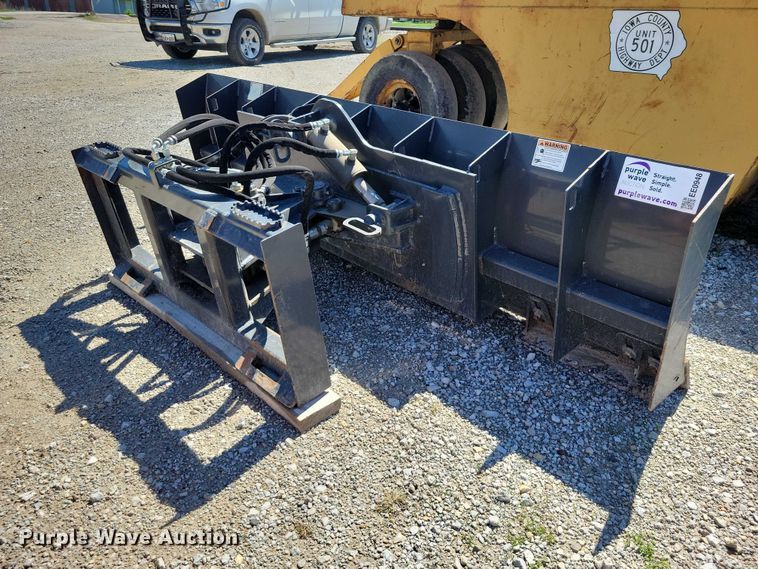 image for item EE0948 Lackender skid steer dozer blade