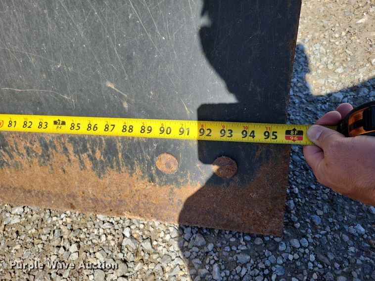 image for item EE0948 Lackender skid steer dozer blade