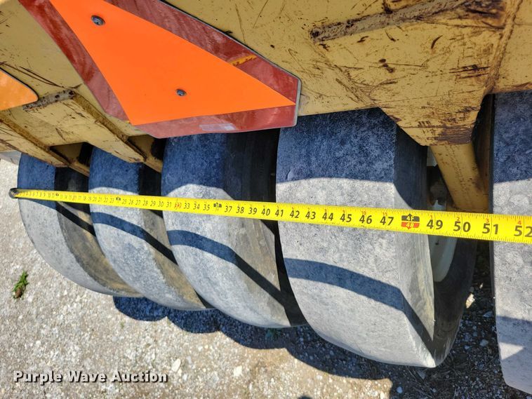 image for item EE0949 Bros pneumatic roller