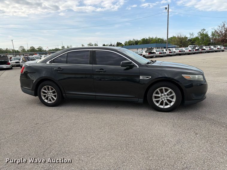image for item EL0090 2013 Ford Taurus 