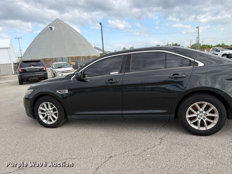 image for item EL0090 2013 Ford Taurus 