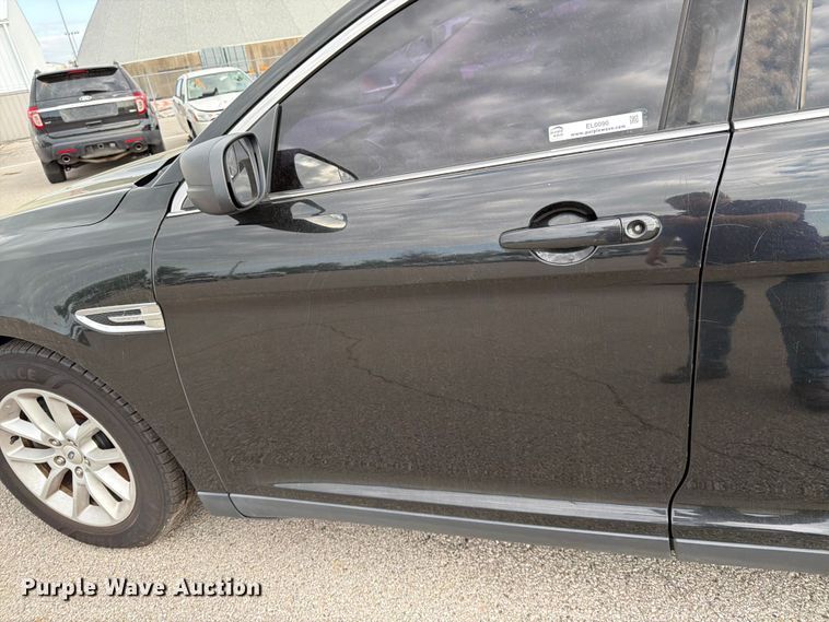 image for item EL0090 2013 Ford Taurus 