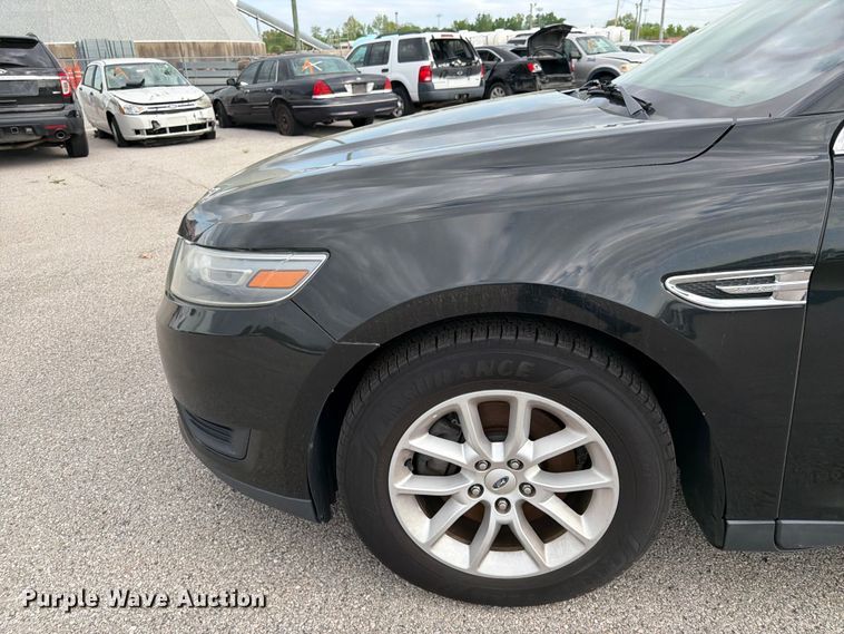 image for item EL0090 2013 Ford Taurus 