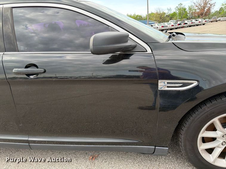image for item EL0090 2013 Ford Taurus 