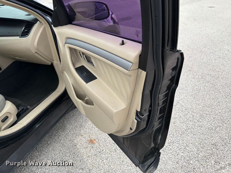 image for item EL0090 2013 Ford Taurus 