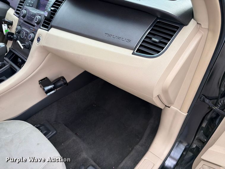image for item EL0090 2013 Ford Taurus 
