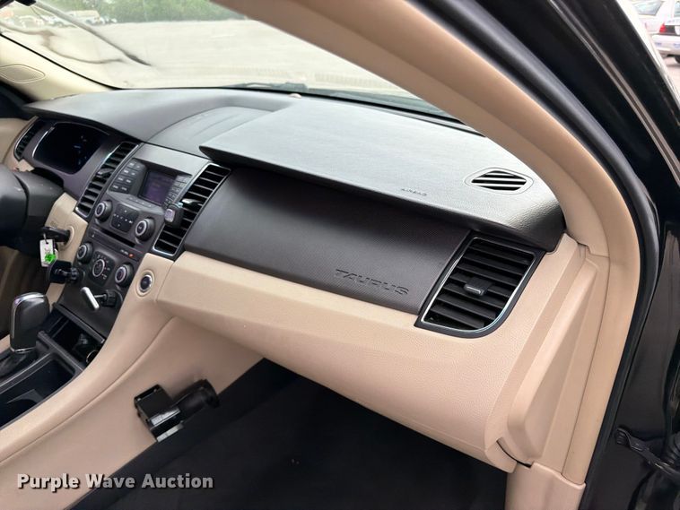 image for item EL0090 2013 Ford Taurus 