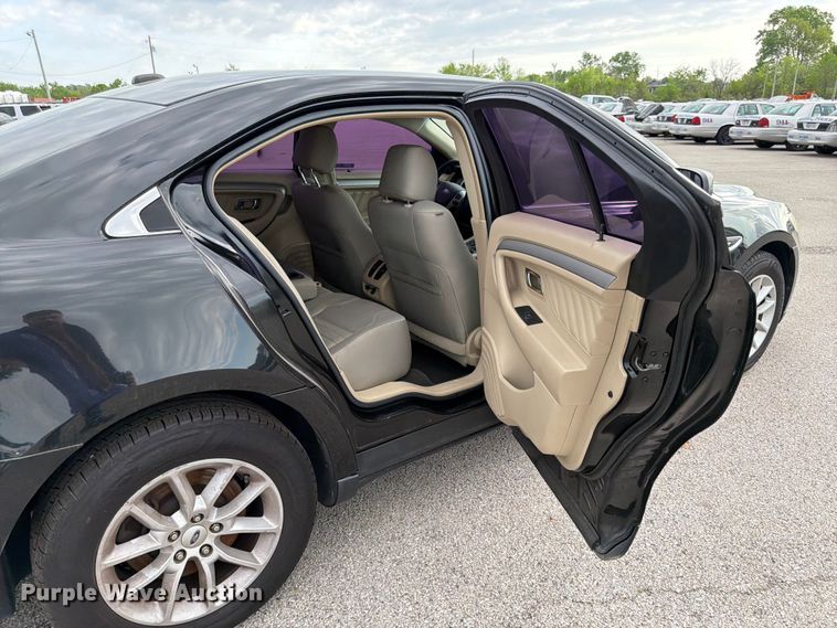 image for item EL0090 2013 Ford Taurus 