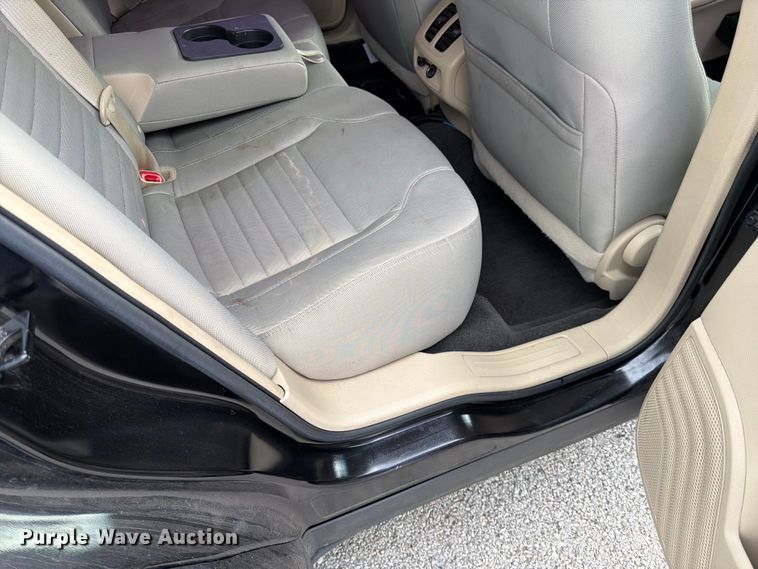 image for item EL0090 2013 Ford Taurus 