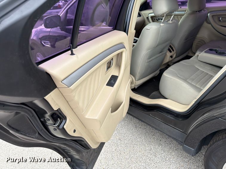 image for item EL0090 2013 Ford Taurus 