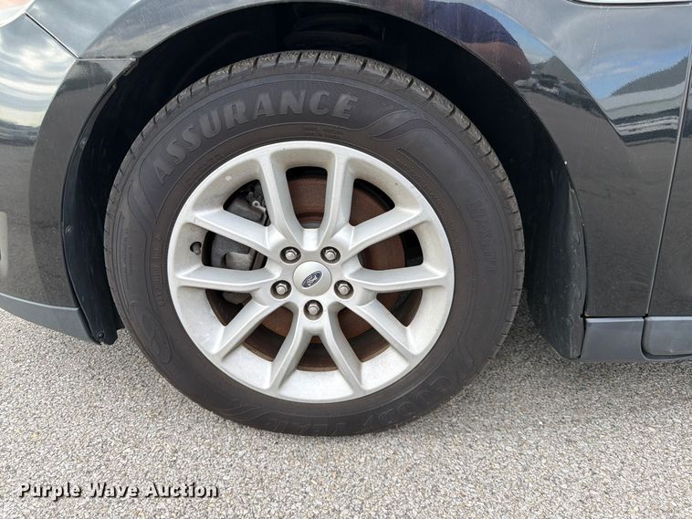 image for item EL0090 2013 Ford Taurus 