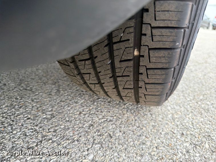 image for item EL0090 2013 Ford Taurus 