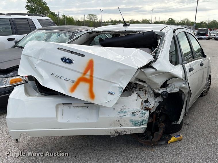 image for item EL0092 2010 Ford Focus 