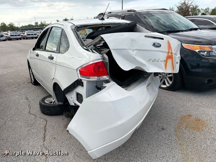 image for item EL0092 2010 Ford Focus 