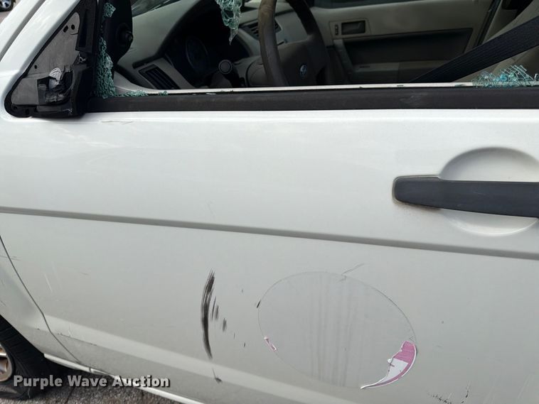 image for item EL0092 2010 Ford Focus 