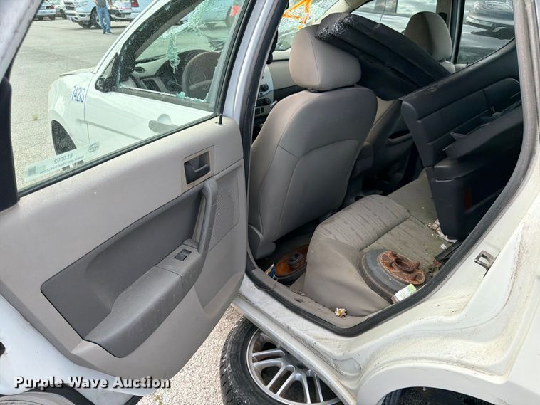image for item EL0092 2010 Ford Focus 