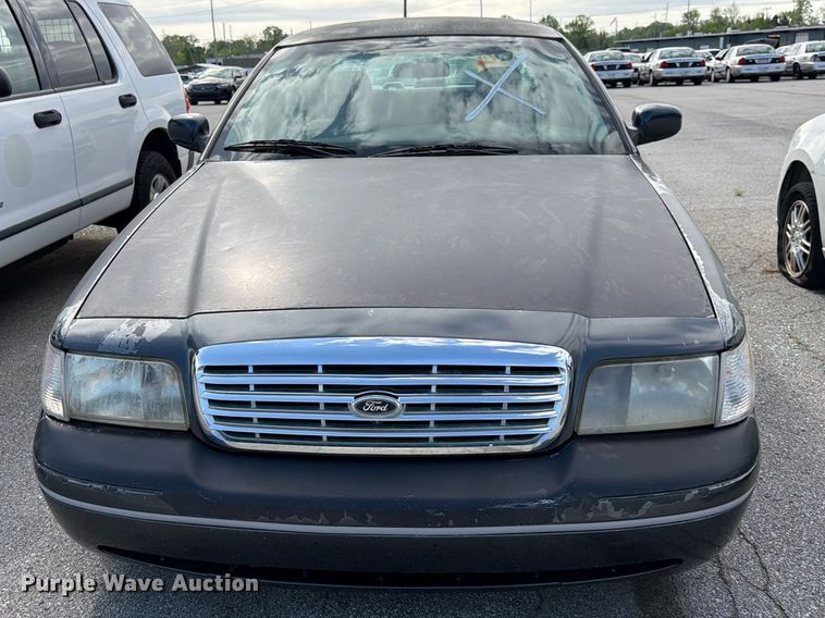 image for item EL0093 2003 Ford Crown Victoria 