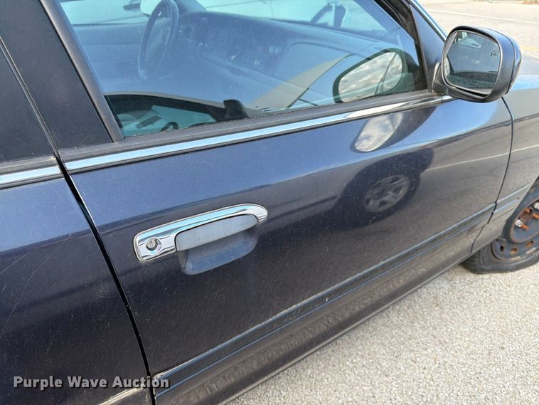 image for item EL0093 2003 Ford Crown Victoria 