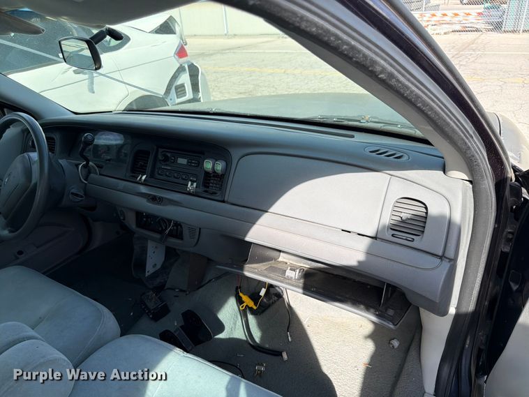 image for item EL0093 2003 Ford Crown Victoria 