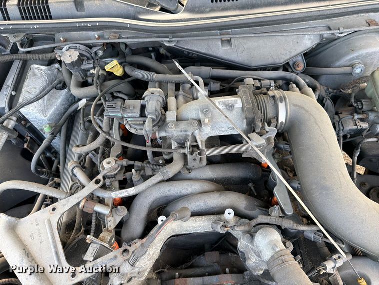 image for item EL0093 2003 Ford Crown Victoria 