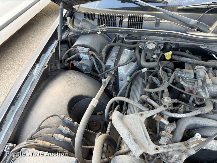 image for item EL0093 2003 Ford Crown Victoria 
