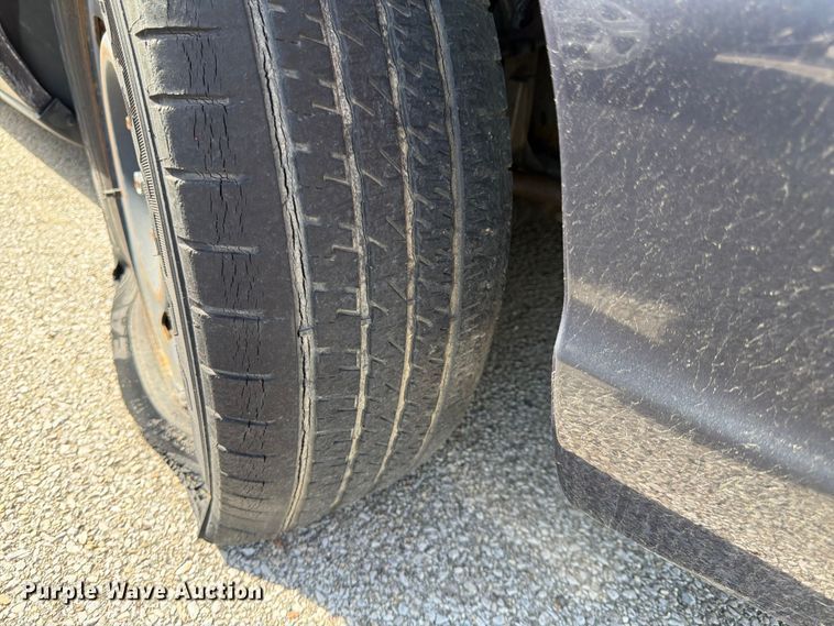 image for item EL0093 2003 Ford Crown Victoria 