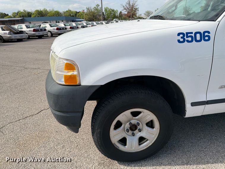 image for item EL0094 2005 Ford Explorer SUV