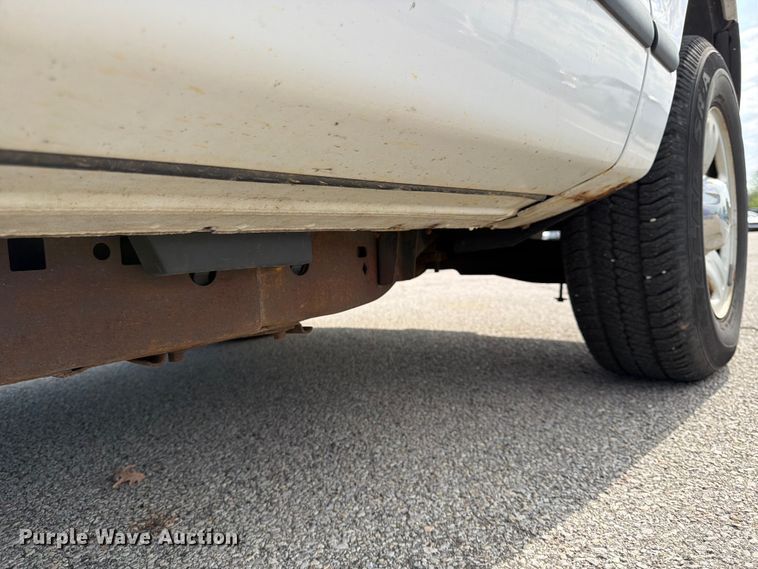 image for item EL0094 2005 Ford Explorer SUV