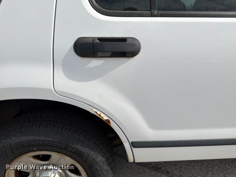 image for item EL0094 2005 Ford Explorer SUV