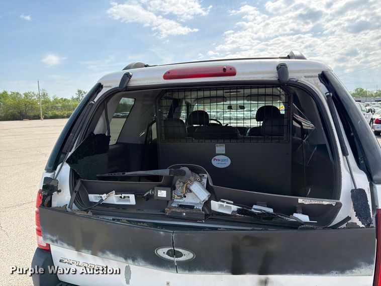 image for item EL0094 2005 Ford Explorer SUV